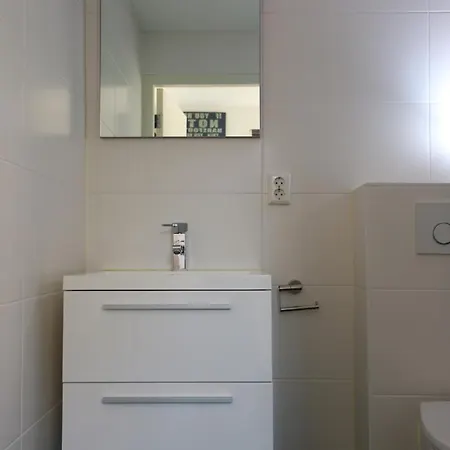 Eb Apartment *